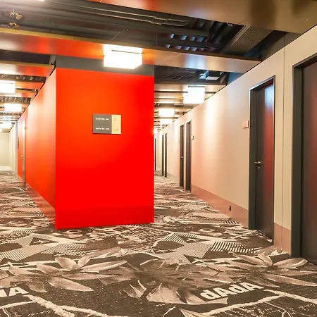 Meininger Greencity Hotel *