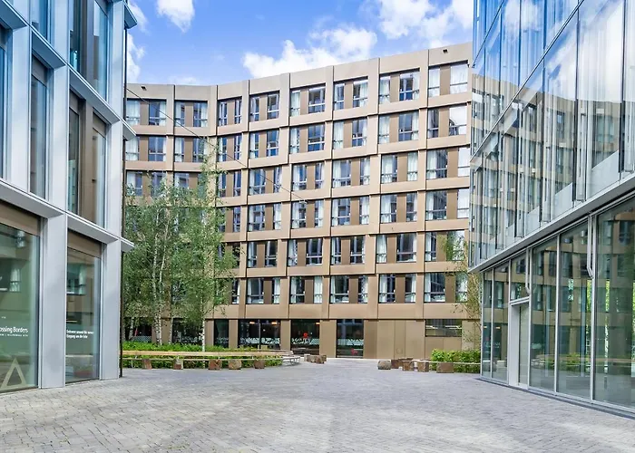 Hotel Meininger Greencity *