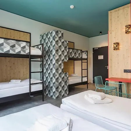 Hotel Meininger Greencity Zürich