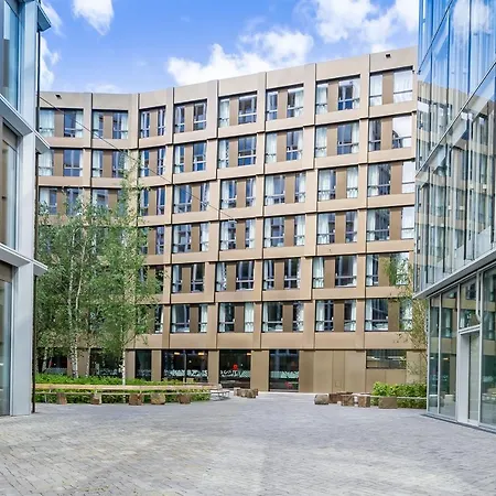 Hotel Meininger Greencity *